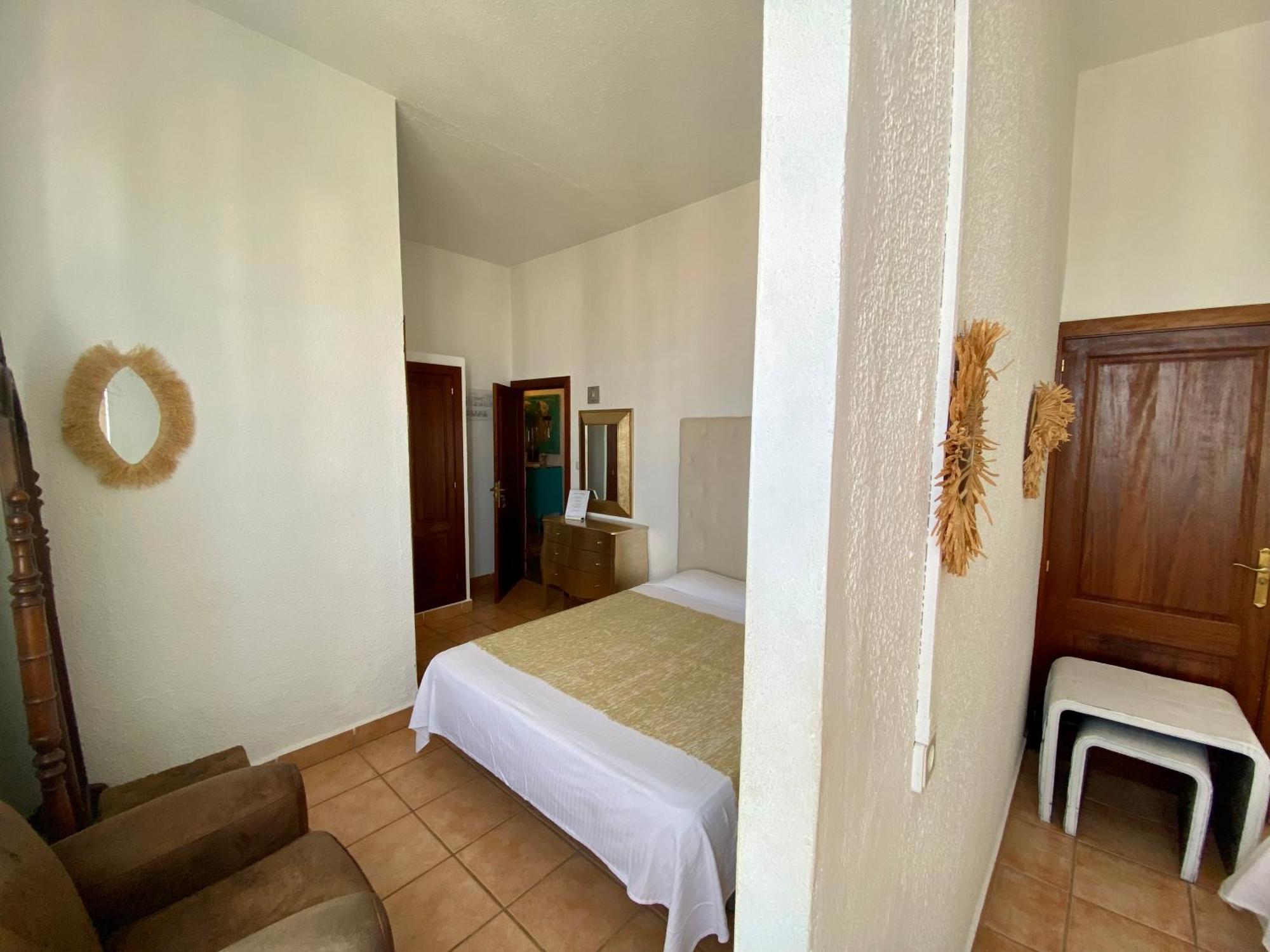 Buenavista & Suites Santa Eulària des Riu Εξωτερικό φωτογραφία