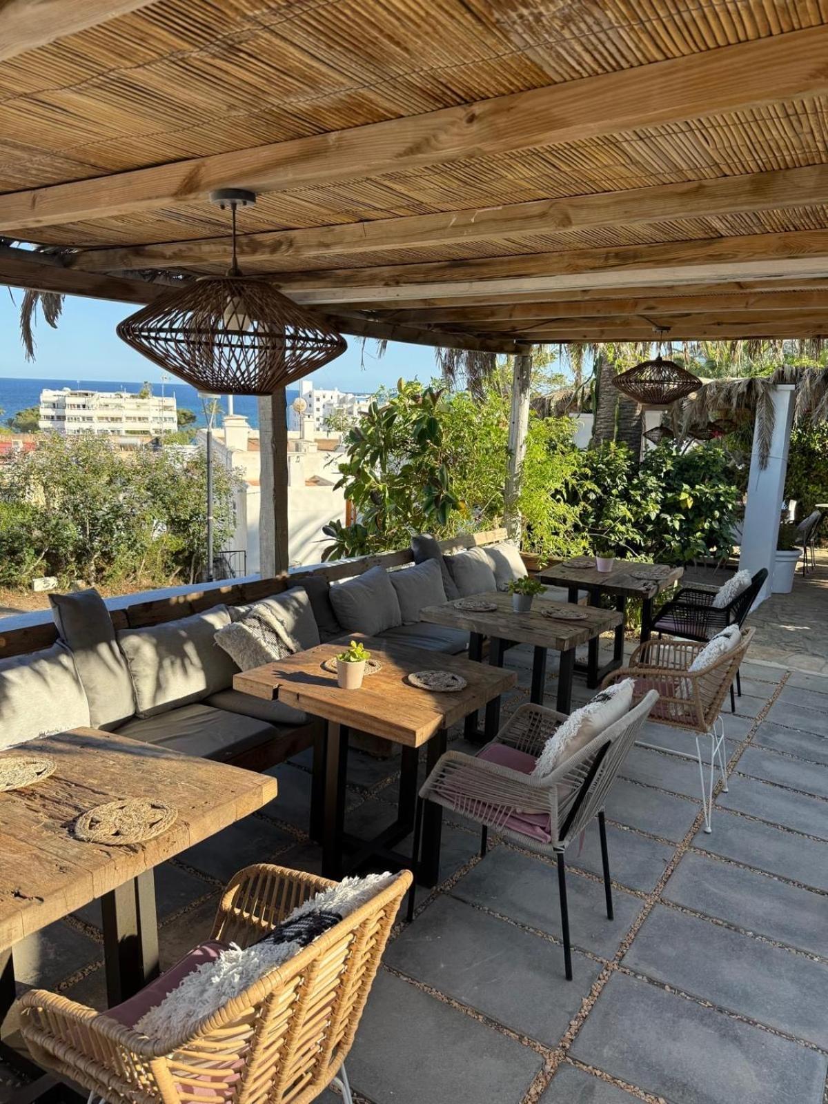 Buenavista & Suites Santa Eulària des Riu Εξωτερικό φωτογραφία